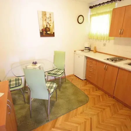 Apartmán One-bedroom Crikvenica 27 *