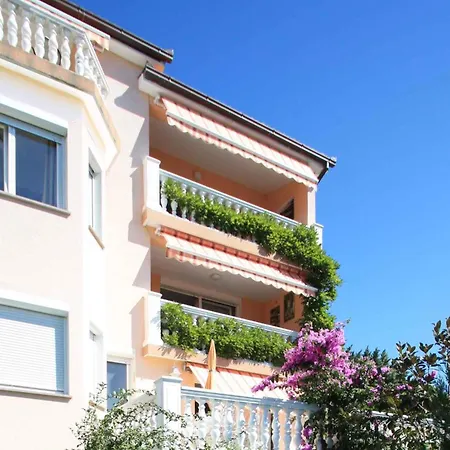 One-bedroom Crikvenica 27 *
